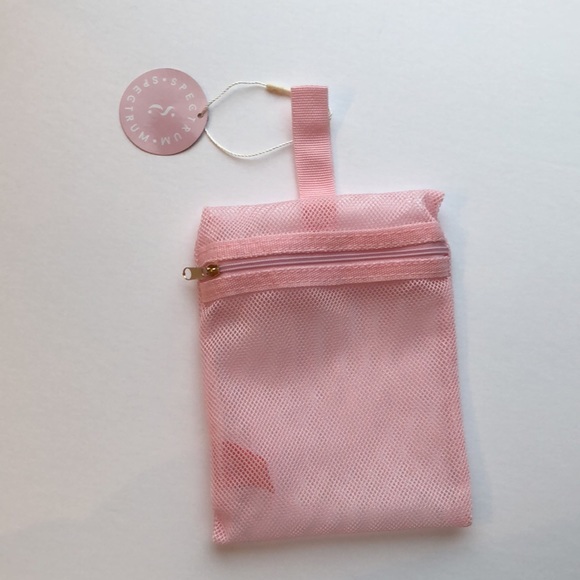 Spectrum Collections Brush Launderette Towel - Picture 10 of 14